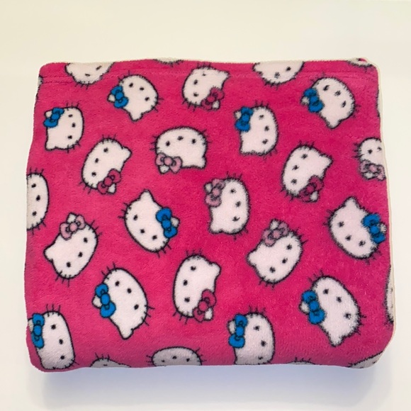 Hello Kitty Other - Hello Kitty Fuzzy Blanket